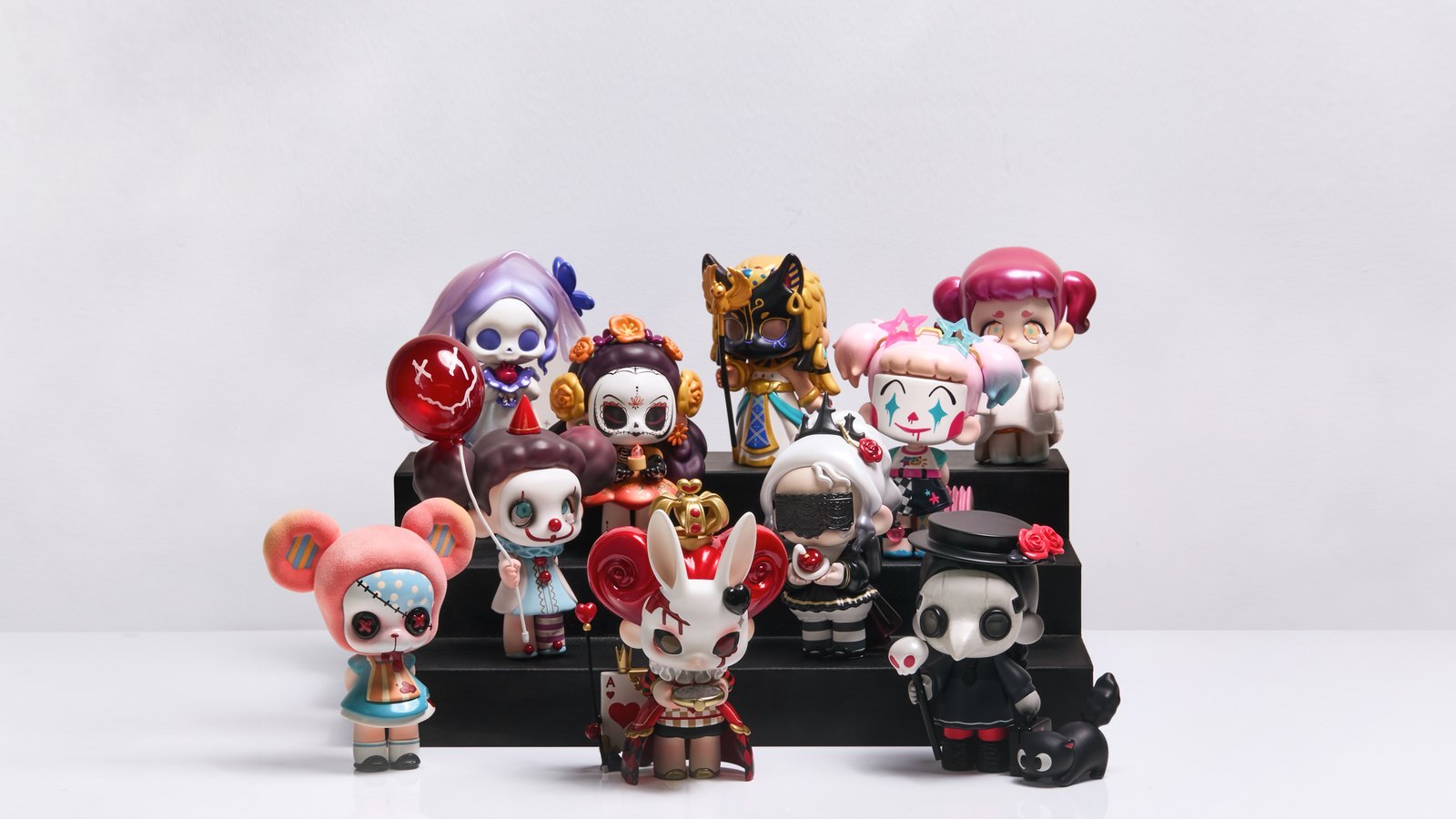 MOC (模言文化) designer-toy lineup — MR.BONE and other IPs