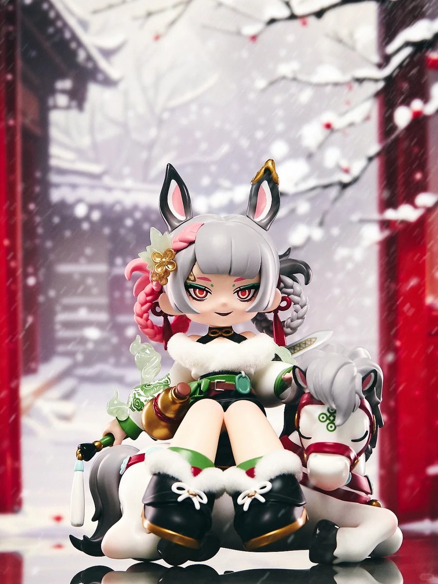 YANDERE GIRL figure
